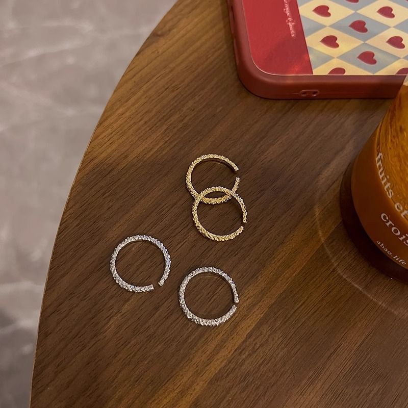 Store Clearance Withdraw From Cupboard Simple Rings