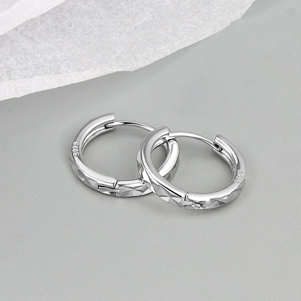 Simple Geometric Diamond Surface Ear Clip Female Niche Design Earrings