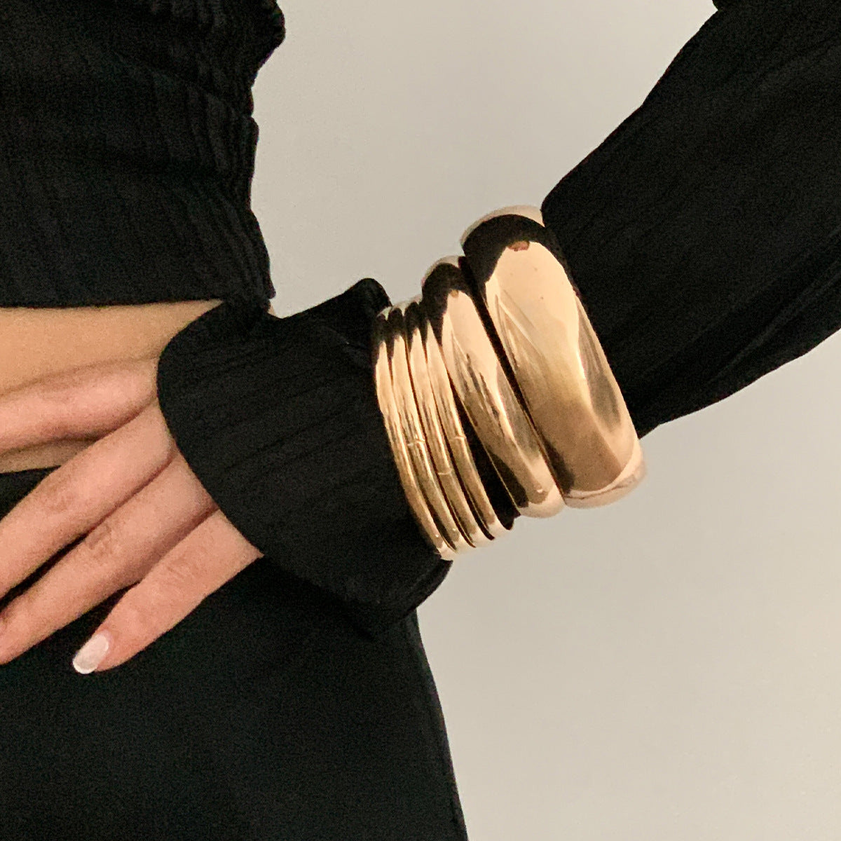 Women's Simple Fashion Arc Hand High-grade Niche Bracelet