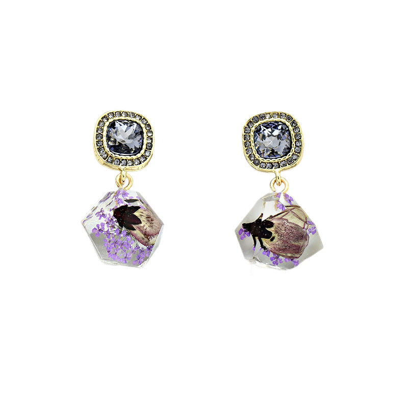 Style Irregular Amber Dried Flower With Crystal Design Elegant High Earrings