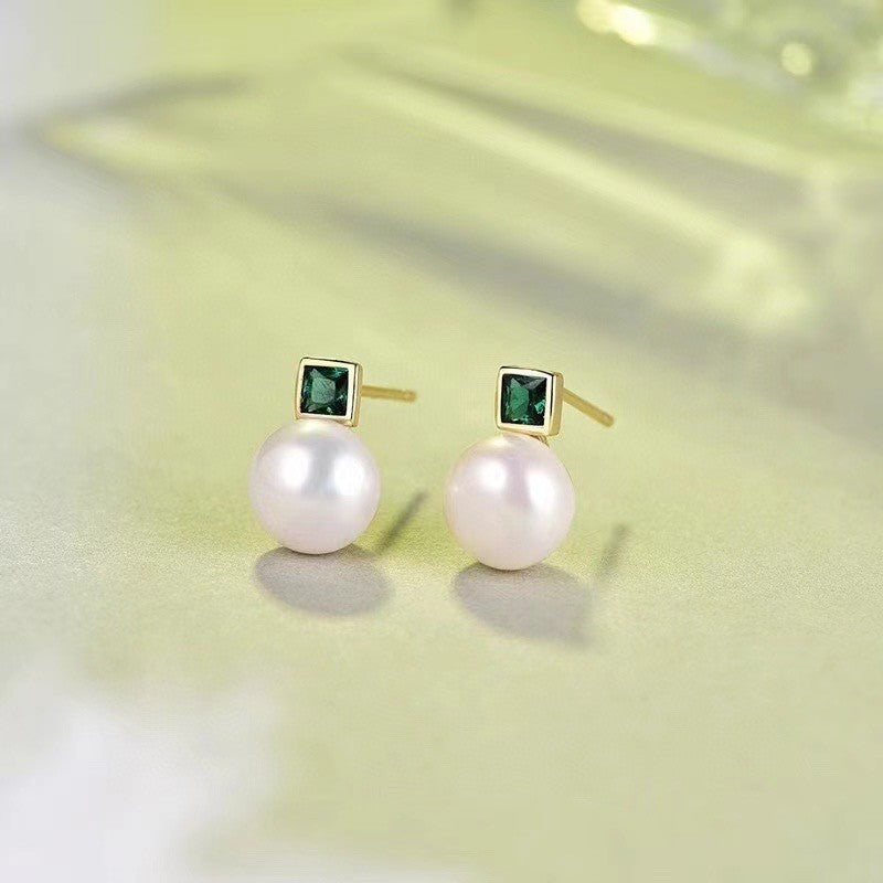 Women's Pearl Ear High-grade Square Simple Temperament Stud Earrings