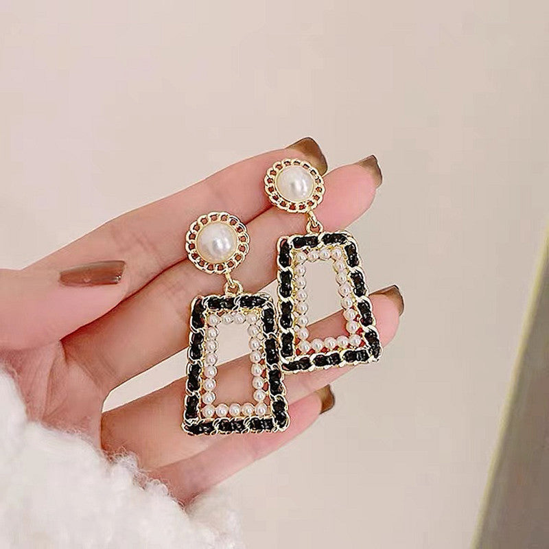 Women's Luxury High-grade Square Tassel Elegant Sweet Earrings