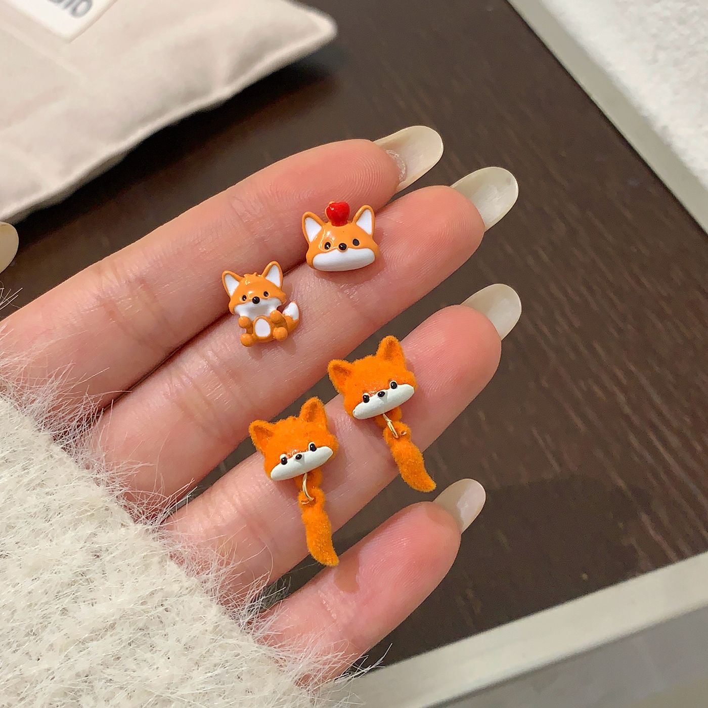 Cartoon Oil Dripping Fox Female Sier Needle Small Fun Animal Earrings