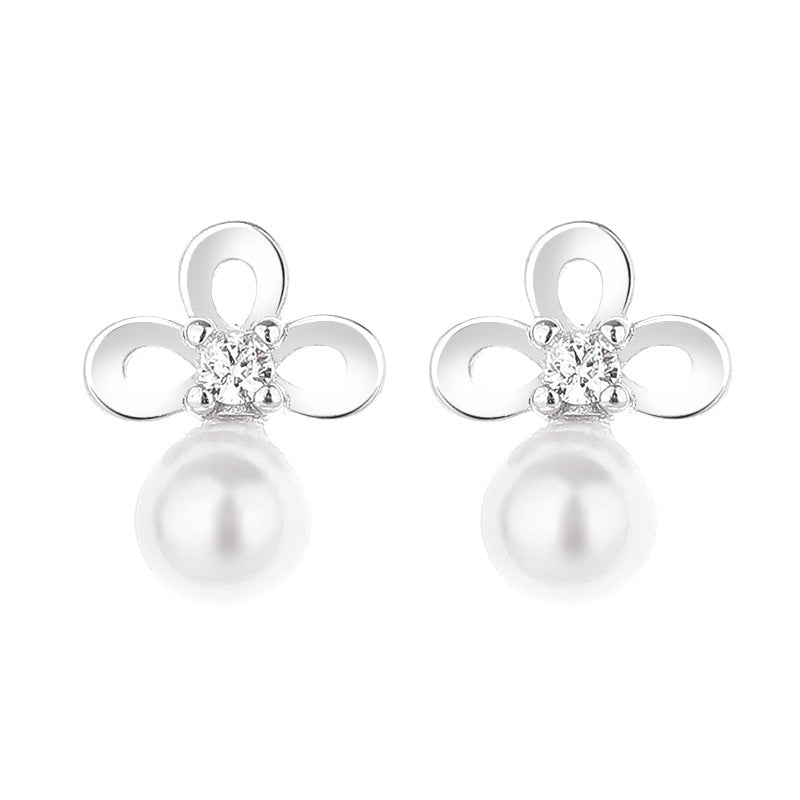 Refreshing Clover Pearl Nail Female Fashion Ear Rings