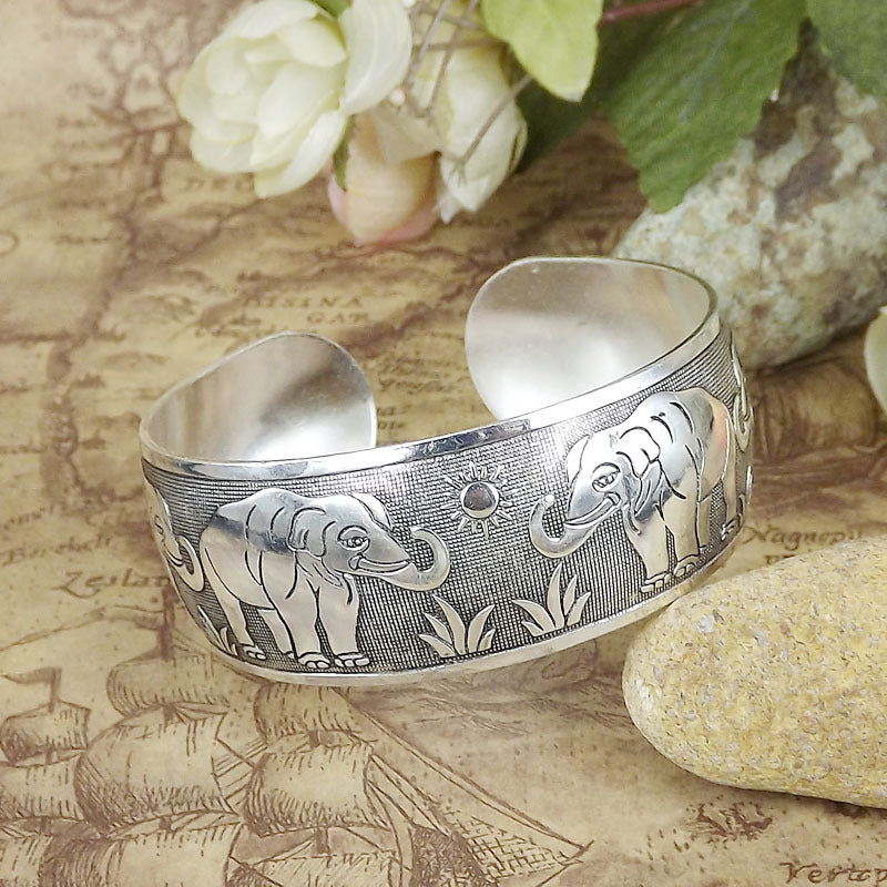Women's Ethnic Style Tibetan Sier Miao Open-ended Peony Bracelet