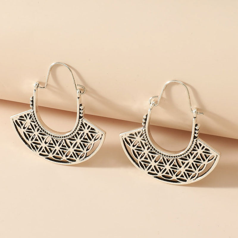 Carved Female Temperament Alloy Geometric Ear Clip Earrings