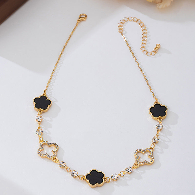 Women's Fashion High Sense Lucky Diamond Four-leaf Clover Necklace