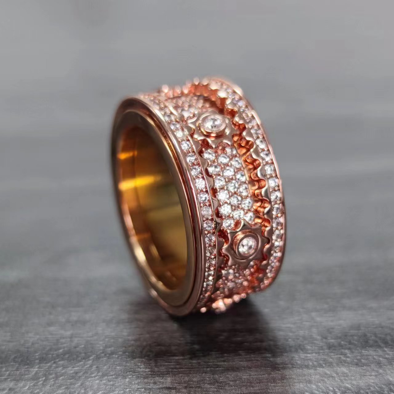 Women's & Men's Starry Rotating Gear Full Diamond Inlaid Rings