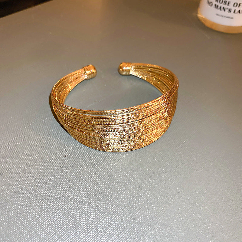 Women's Real Gold Electroplated Open-ended High Profile Fashion Affordable Luxury Bracelet