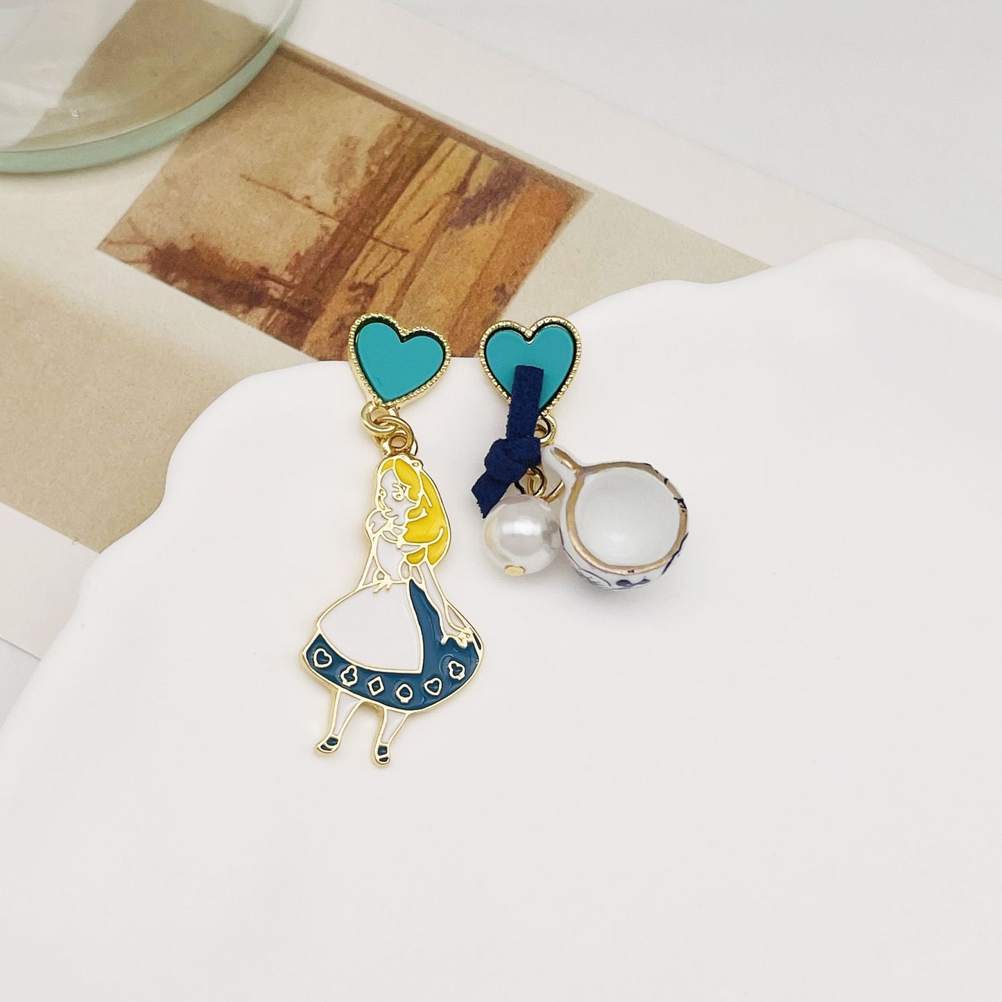 Princess On The Run Red Bow Stud Earrings
