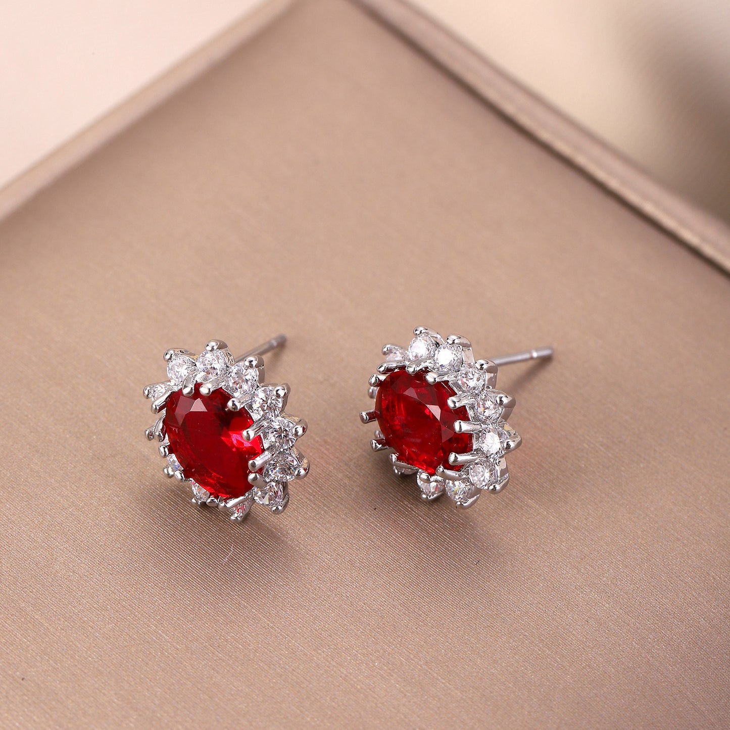Copper Inlaid Zircon Elegant Ruby Emerald Oval Sun Rings