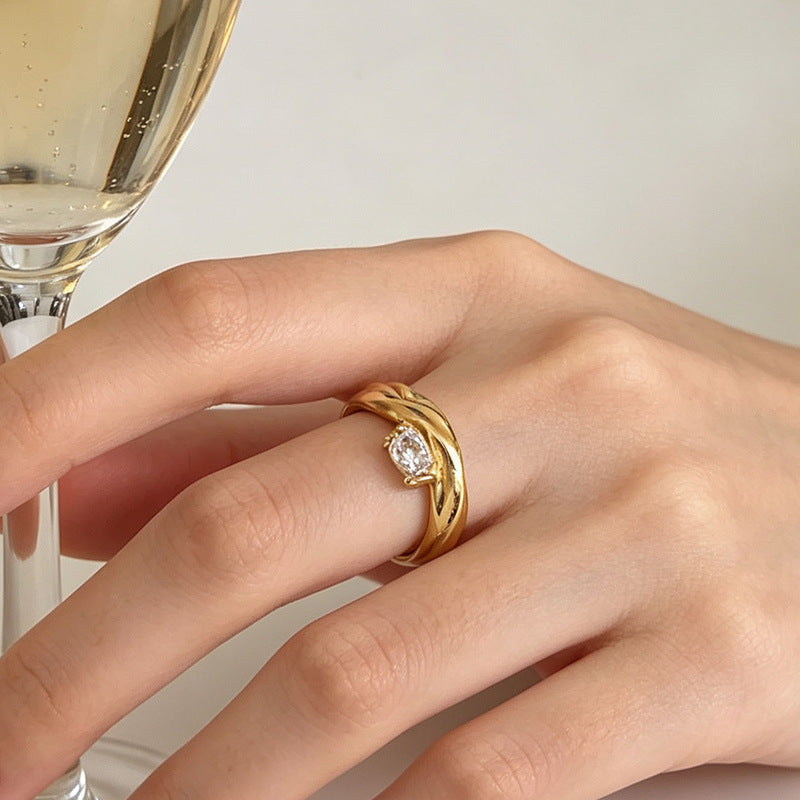 Women's Inlaid Zircon Retro Easy Matching Light Luxury Ring