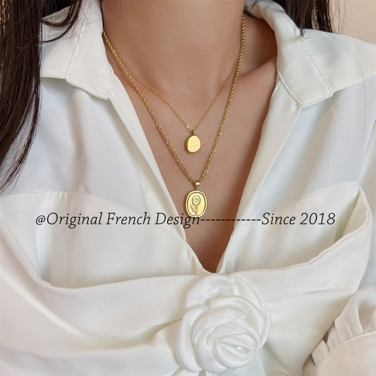 Manor French Retro Golden Portrait Small Necklaces