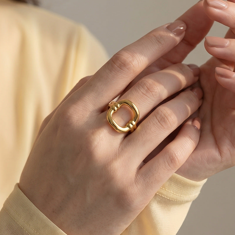 Lux White Shell Female Niche Gold-plated Design Four-leaf Ring