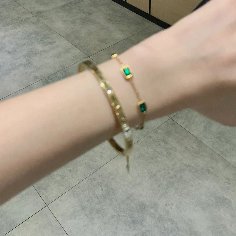 Titanium Steel Twin Female Special Interest Bracelets