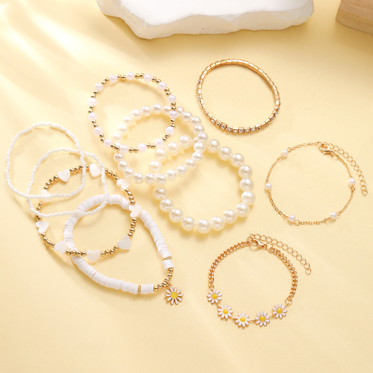 Full Hosting Love Daisy Pearl Bohemian Bracelets