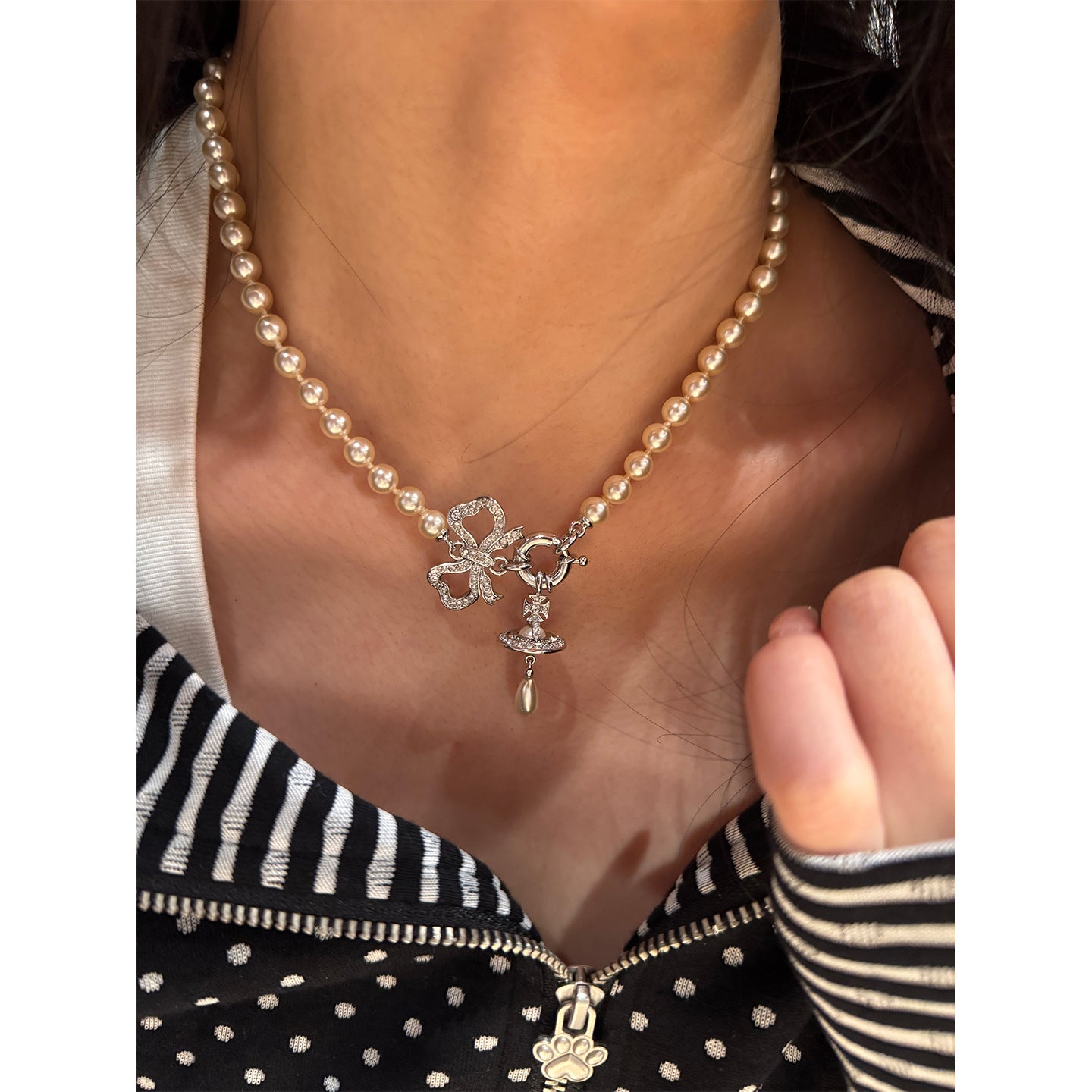 Queen Mother's Bowknot Water Drop Pearl Fine Inlaid Necklaces