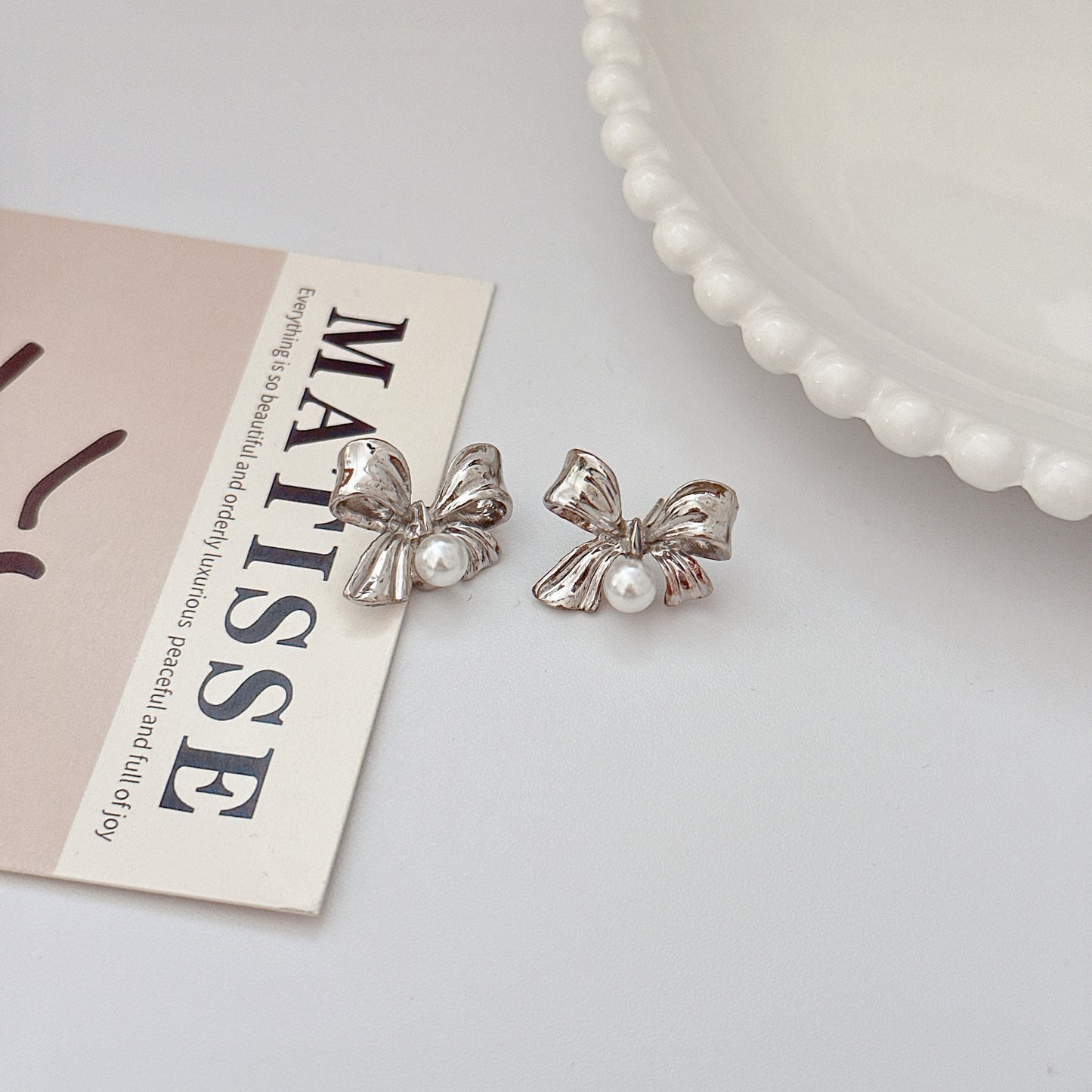 Women's Pearl Simple Sweet Cool Style Design Earrings