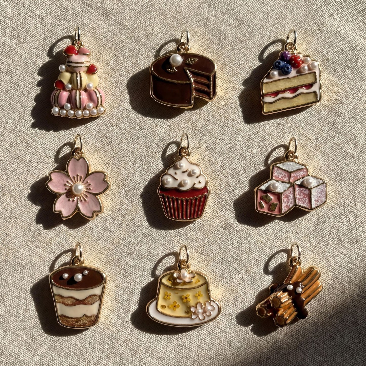 Fashion Popular Small Exquisite Gourmet Cake Color Copper Pendants
