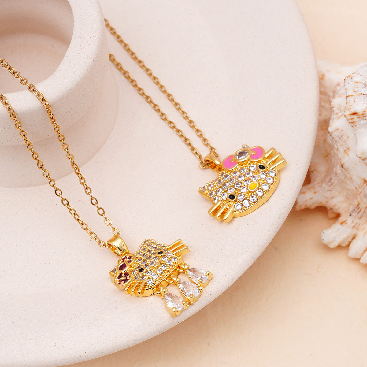 Design Cat Micro Inlaid Zircon Gold-plated Copper Jewelry Necklaces